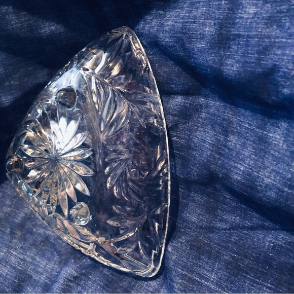 Vintage Hazel Atlas Triangle Capri pinwheel 3 footed Dish or ashtray - Picture 5 of 7